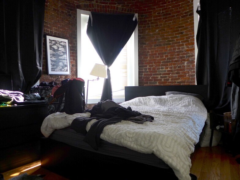 Primary Photo - 34 Medfield St
