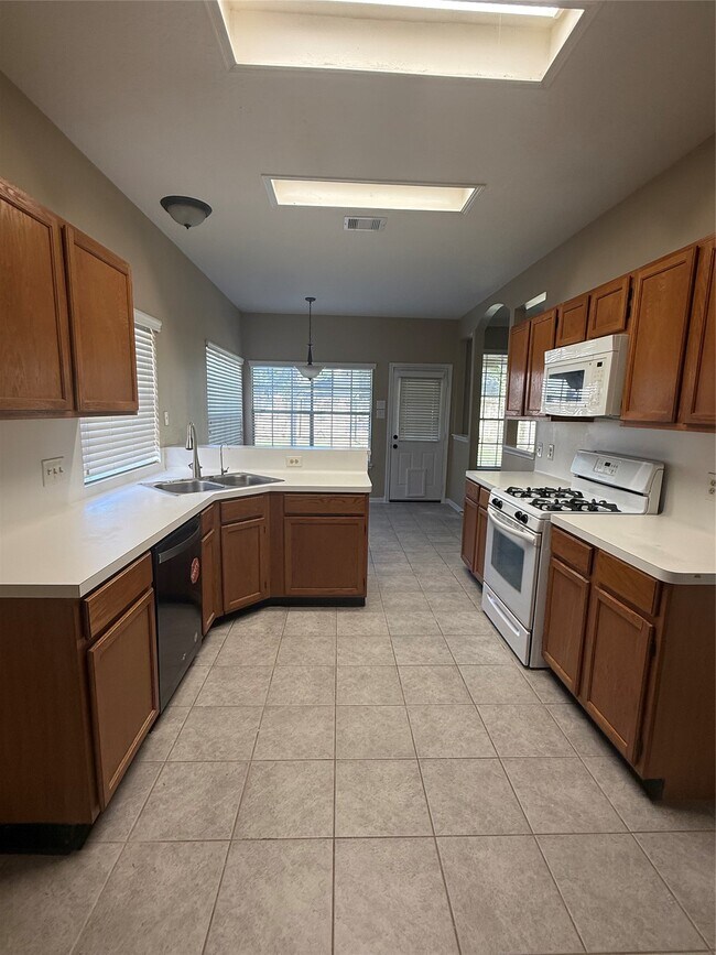 Building Photo - 4727 Heritage Country Ln