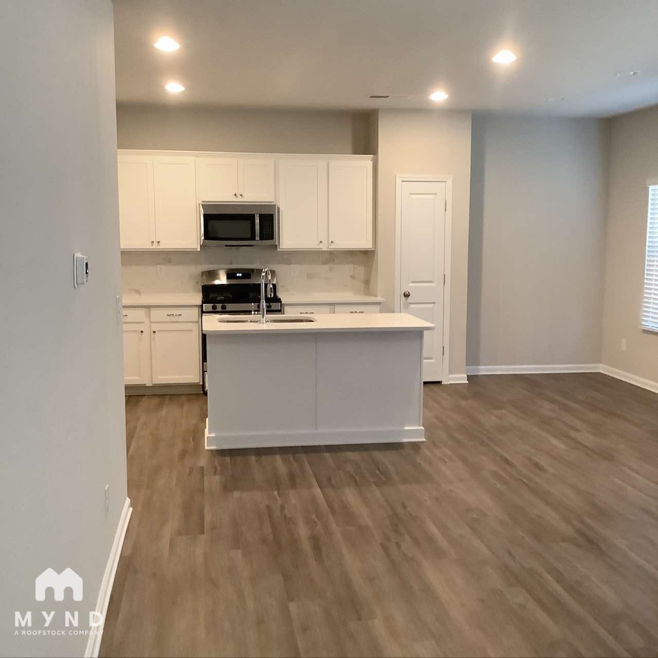 Building Photo - 222 Omega Ct