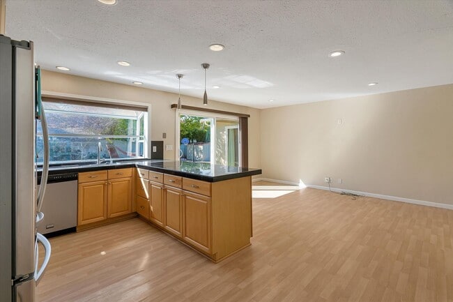 Building Photo - Wow! What a Great Home! Coming Soon!