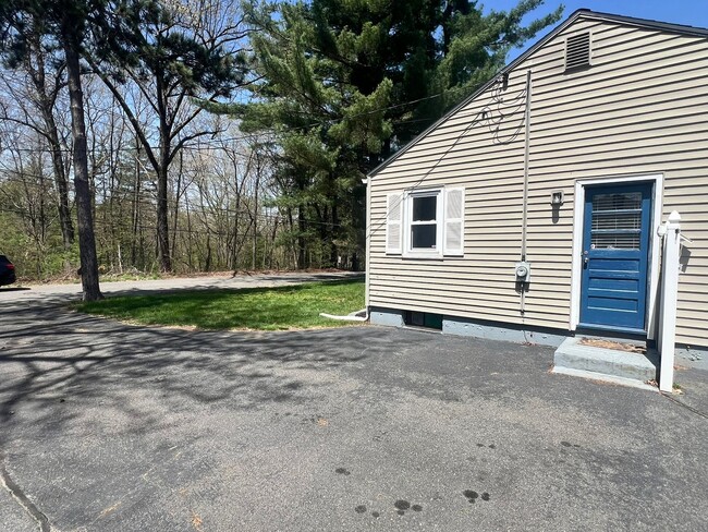 Building Photo - Single Family Ranch for Rent In Sixteen Ac...