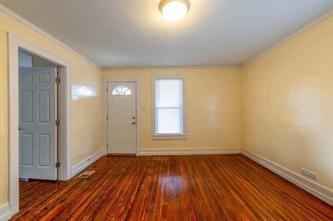 Building Photo - 1443 N 4th Ave