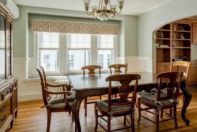 Building Photo - 22 Embassy Rd