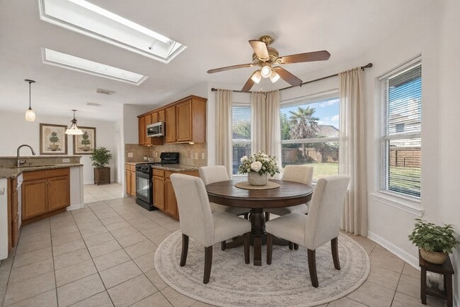 Building Photo - 2883 Lost Cove Ct