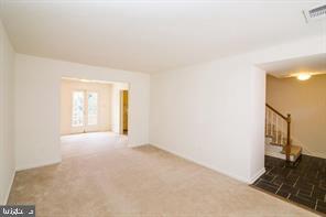Primary Photo - 6747 Kenwood Forest Ln