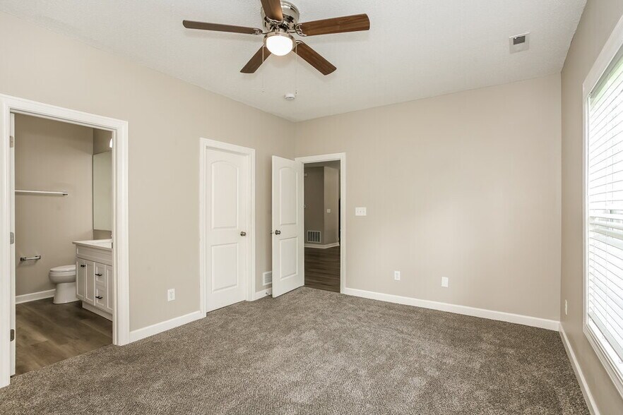 Building Photo - 6460 Dusty Laurel Dr
