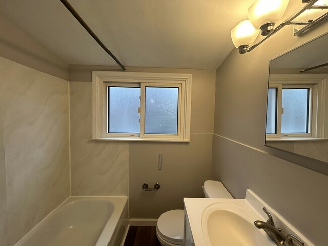 Building Photo - 5979 Lodewyck St