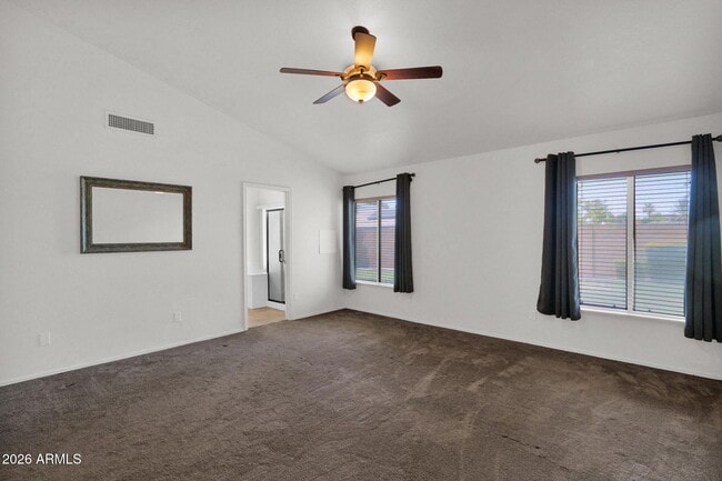 Building Photo - 360 S Pineview Dr
