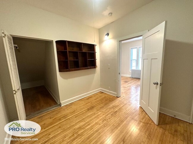 Building Photo - 201 20th Ave NE