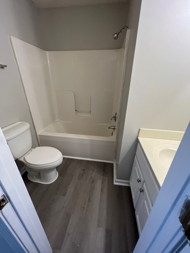 Building Photo - 4319 Hines St