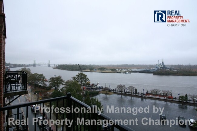 Building Photo - Luxury Condo in Heart of Wilmington with Water Views