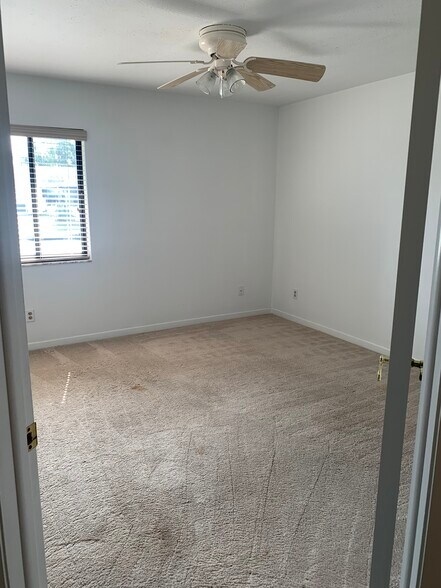 Bedroom 3 - 6321 Jamaica Cir E