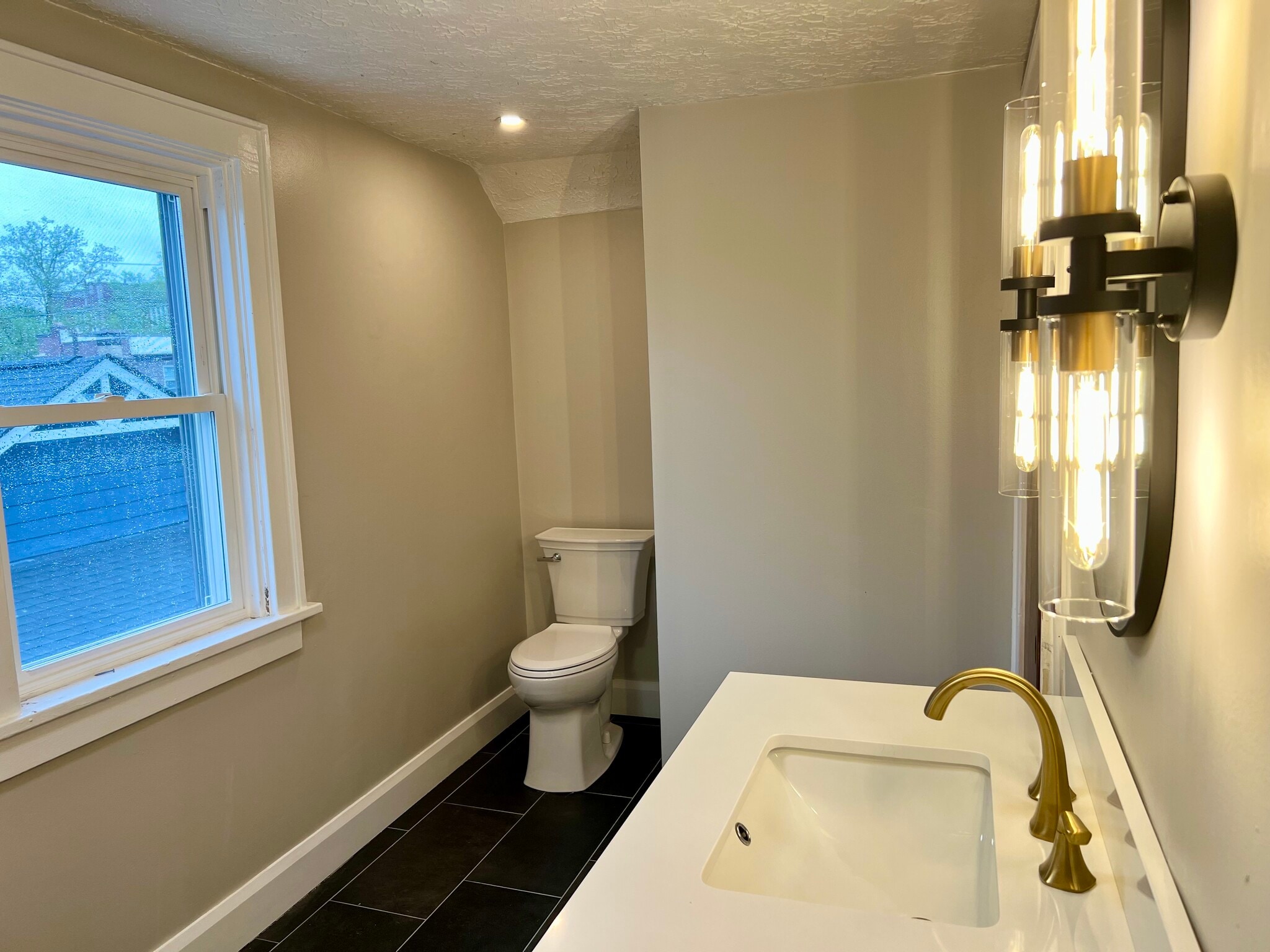 Upstairs Bathroom - 64 E Dodridge St