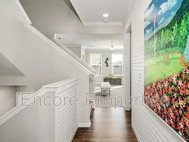 Building Photo - 551 Grand Central Sta