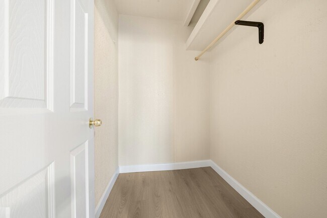 Building Photo - 2020 Auseon Ave