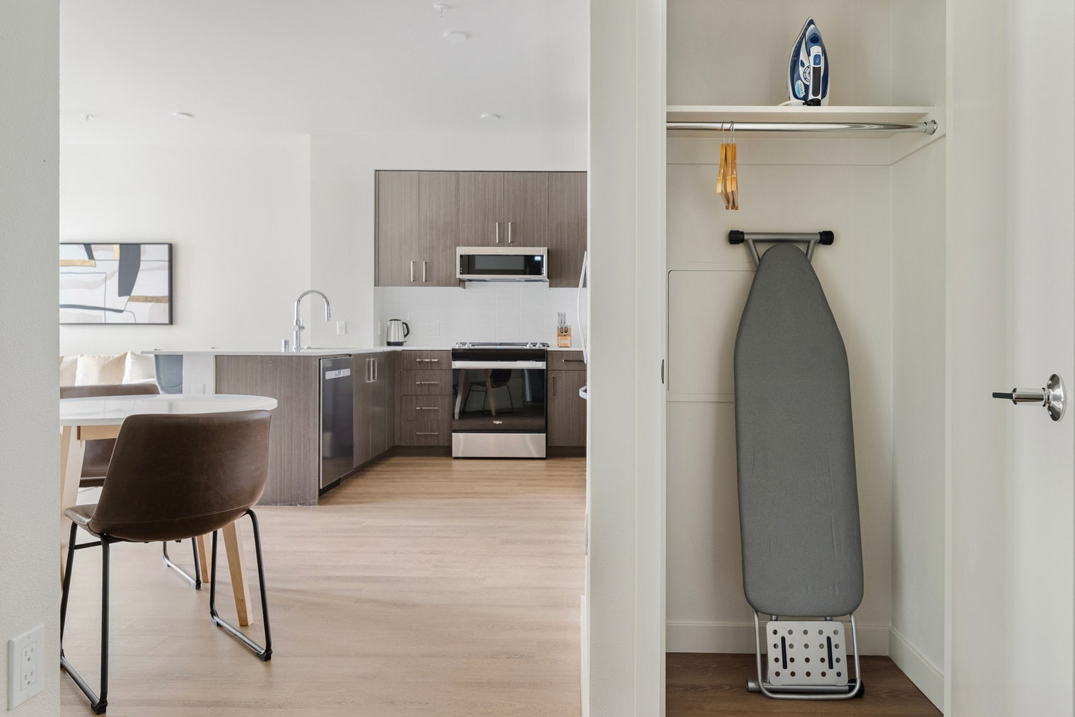 Building Photo - 2333 Calle Del Mundo