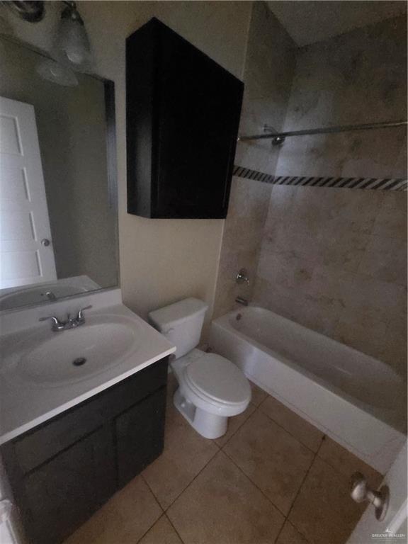 Building Photo - 2103 Garden Ridge Dr