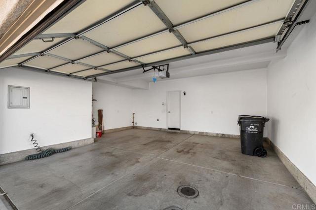Building Photo - 6170 Mystra