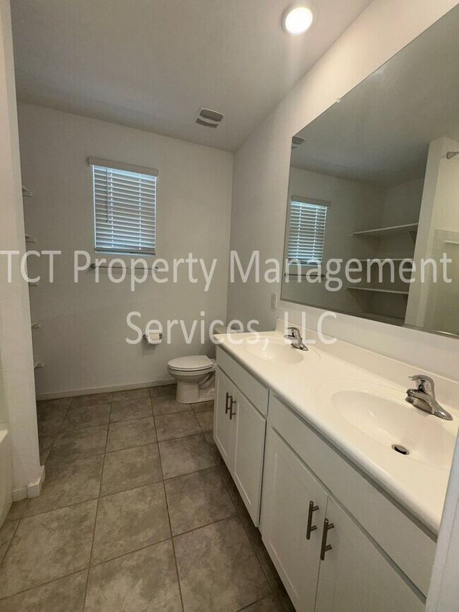 Building Photo - Beautifully Updated San Tan Groves Home
