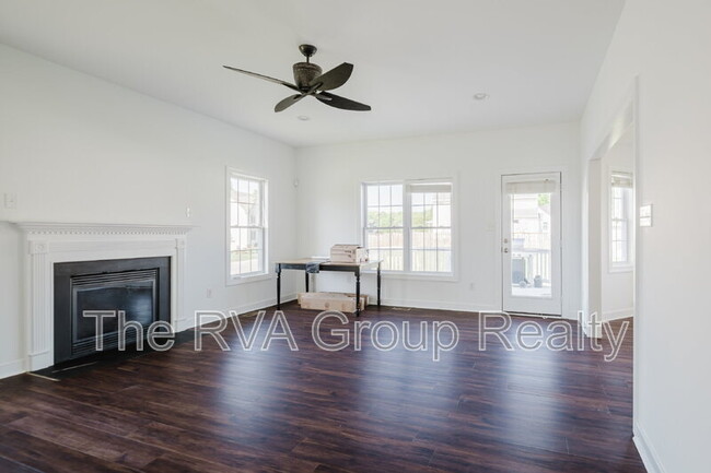Building Photo - 4900 Lofton Dr