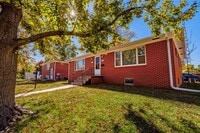 Building Photo - 375 S 44th St