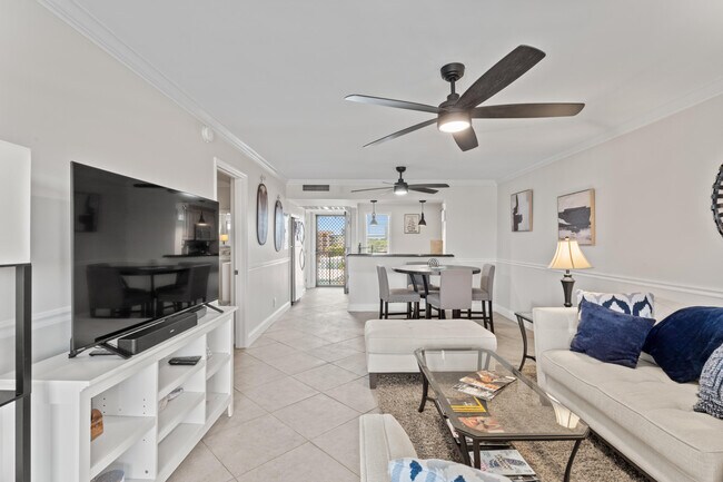 Building Photo - 2871 N Ocean Blvd