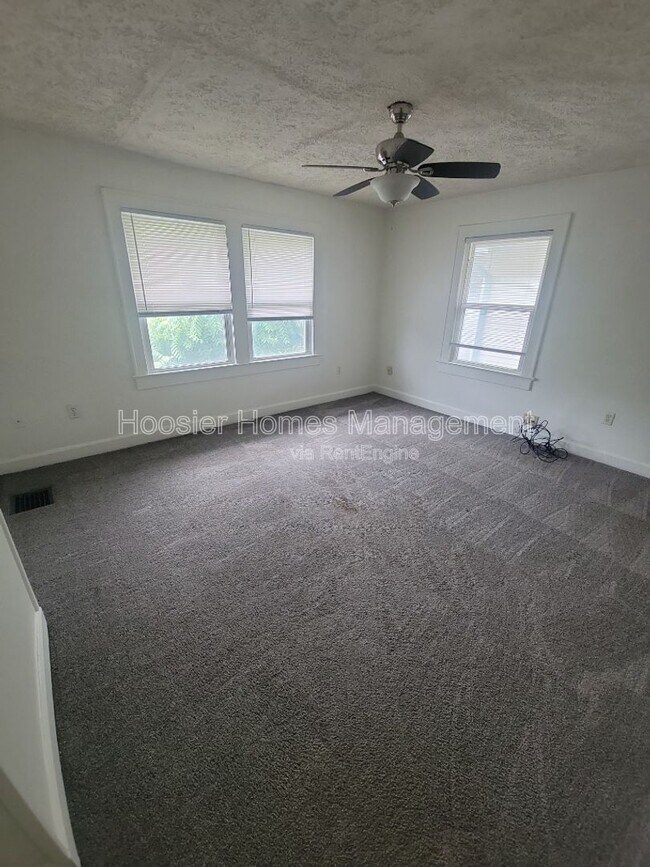 Building Photo - 4245 College - 4247