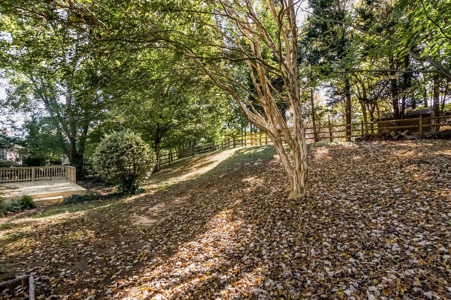 Building Photo - 11910 Harris Ridge Dr