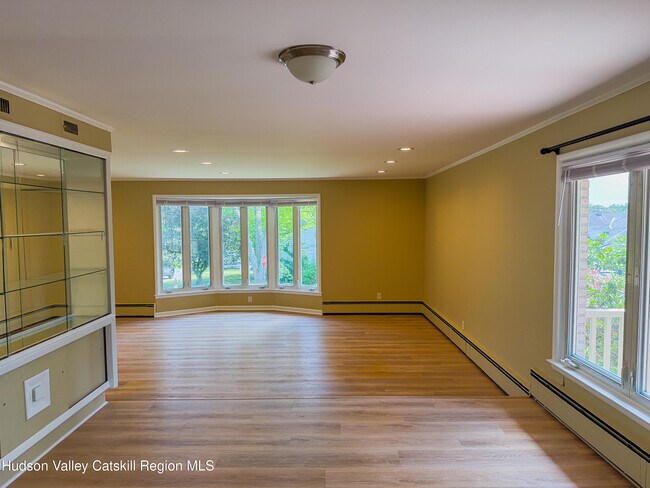 Building Photo - 111 Woodland Ave