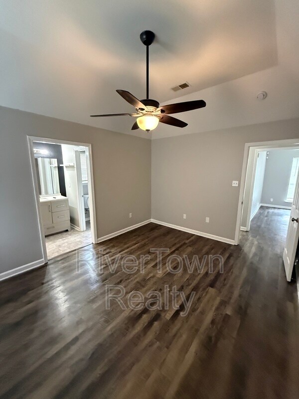 Building Photo - 4625 Crestfield Rd