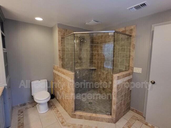 Building Photo - 2571 Rocky Springs Dr NE