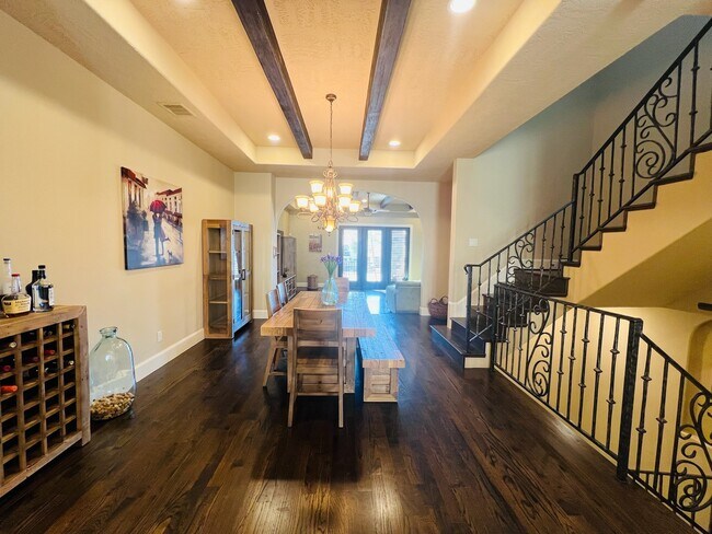 Building Photo - 4310 Floyd St