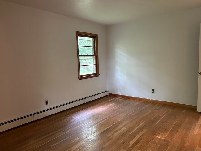 Building Photo - 14 Aspen Ledges Rd