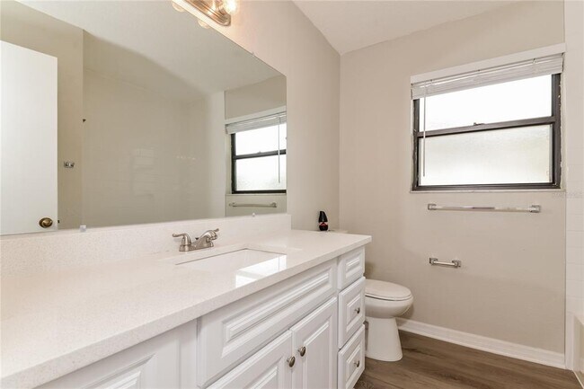 Building Photo - 8416 Cypress Lake Cir