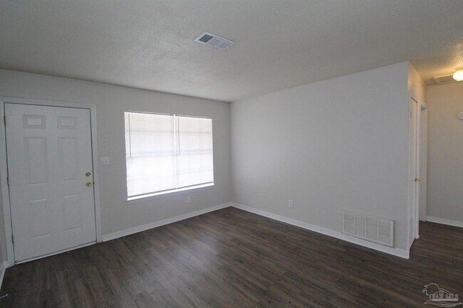 Building Photo - 10151 Guidy Ln