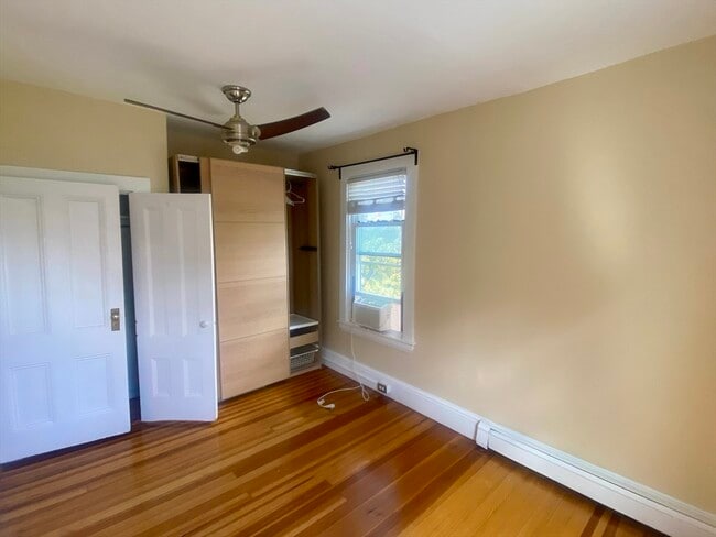 Building Photo - 133 Otis St