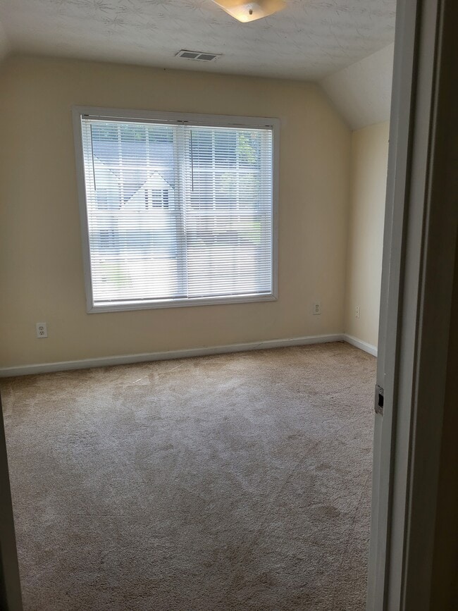 Building Photo - 1040 Grace Dr