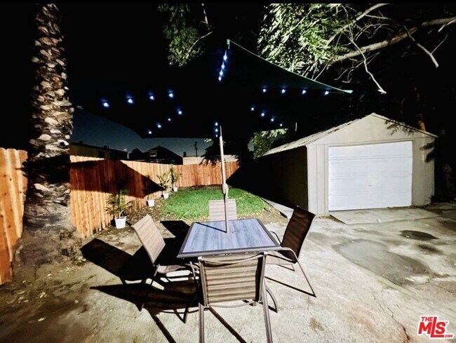 Building Photo - 1134 E 35th St