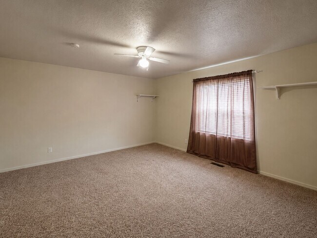 Building Photo - 4-Bed, 3-Bath Lehi Home with Large Backyard and 2-Car Garage