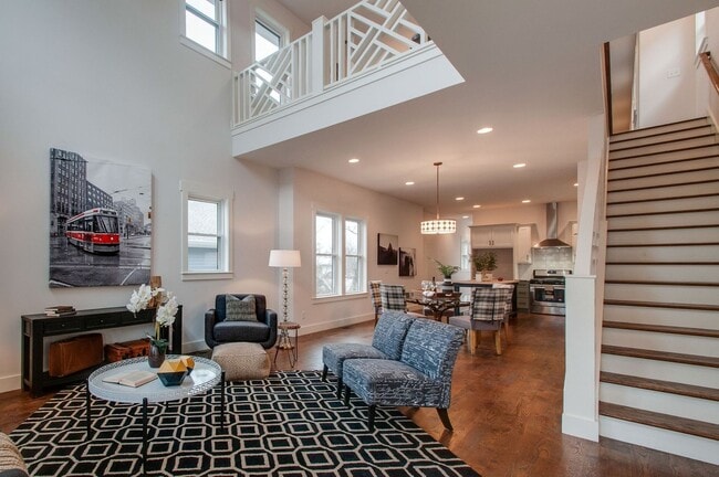 Building Photo - Amazing Location - 3 Bed, 2.5 Bath w/ Vaulted Ceilings and Covered Deck