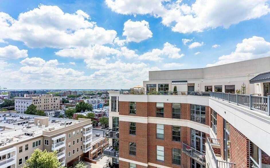 Building Photo - 2020 12th St NW