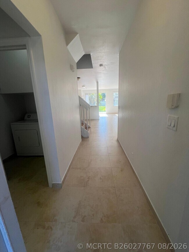 Building Photo - 4070 NW 91st Terrace