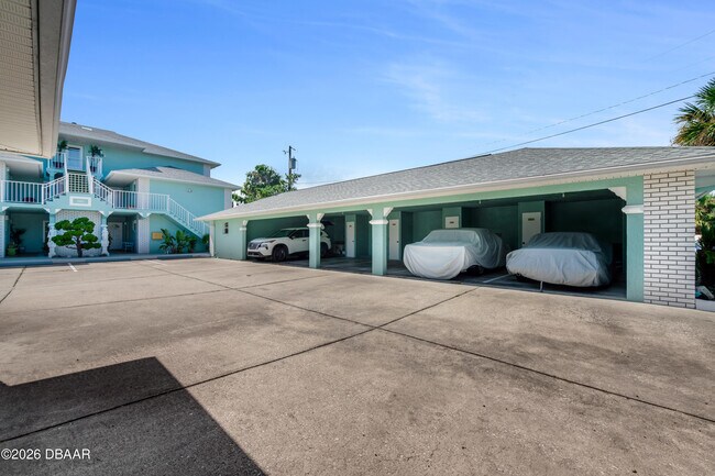 Building Photo - 3602 S Peninsula Dr