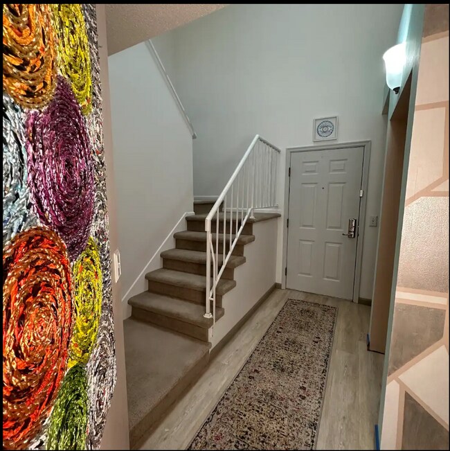 Building Photo - 7614 York Ave S