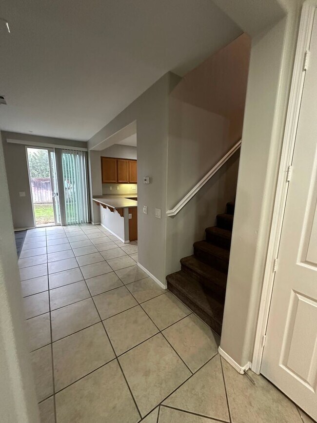 Building Photo - Nice Home For Rent