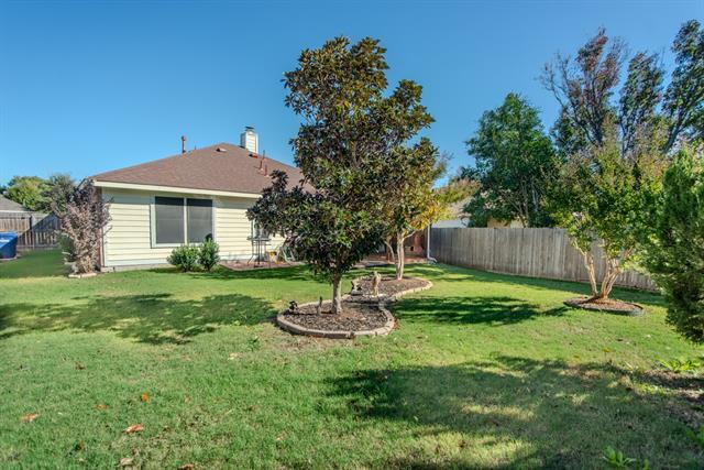 Building Photo - 9017 Hampton Ct