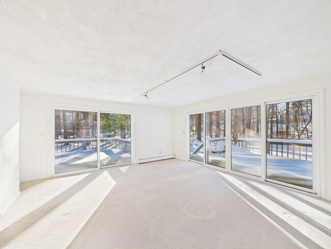 Building Photo - 24 Walpole St