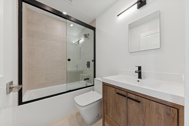 Building Photo - 300 53rd St