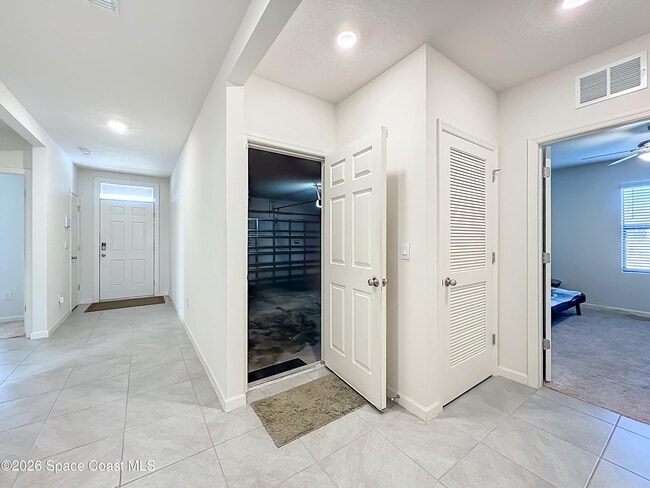 Building Photo - 1839 Morely Dr