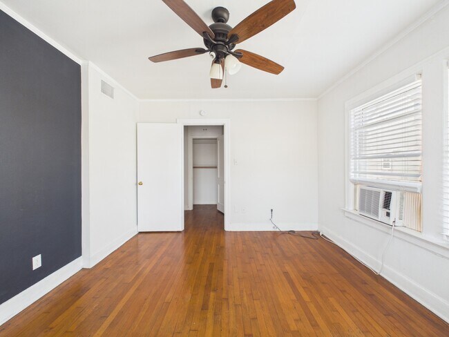 Building Photo - 1920 Richmond Ave.